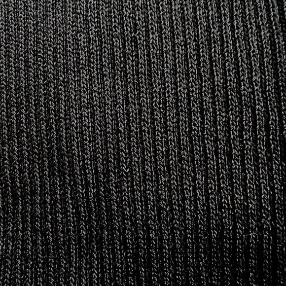 St. John Black Sequined 3/4 Sleeve V Neck Top Size L - Picture 10 of 10